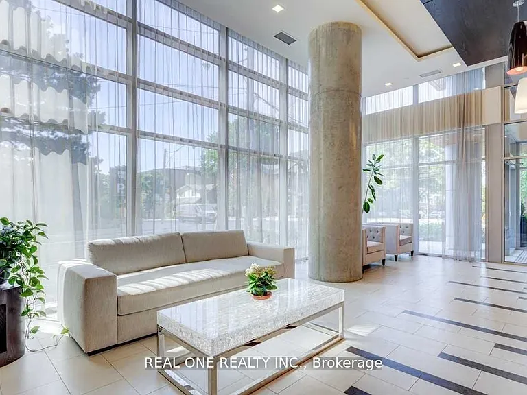 58 Orchard View Blvd #1011 — Photo 3