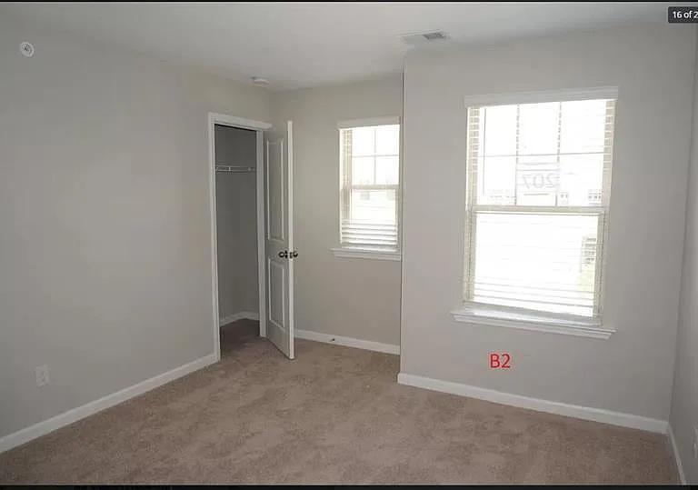 1366 Endicott Ct — Photo 13