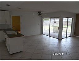 5th image of 405 Ball Ct