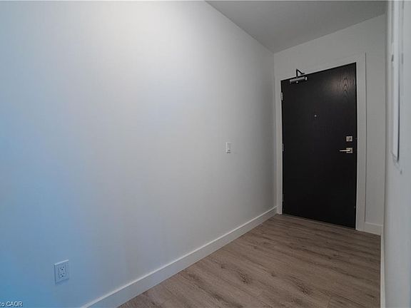 2nd image of 15 Glebe St #1701