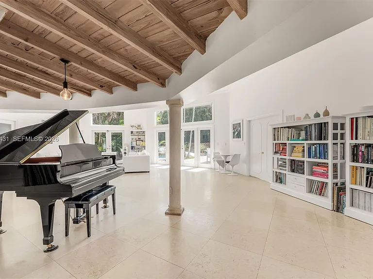 7924 SW 50th Ct — Photo 16