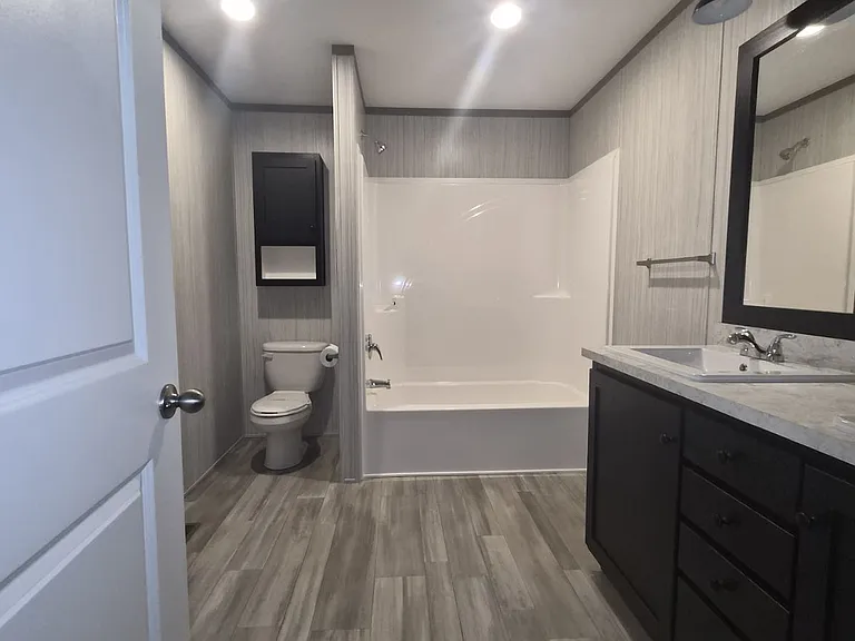118 Thornapple Cir — Photo 6