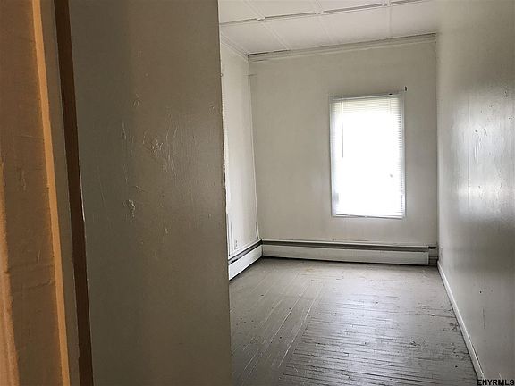 4th image of 336 Milton Ave