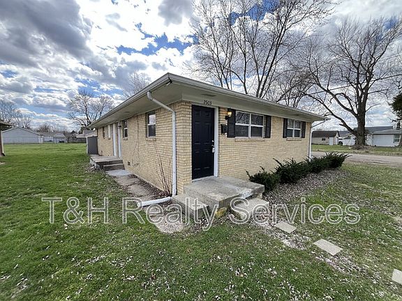2nd image of 2603 E Bradbury Ave