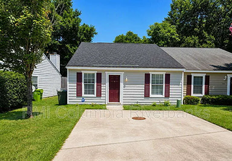116 Londonberry Cir — Photo 1