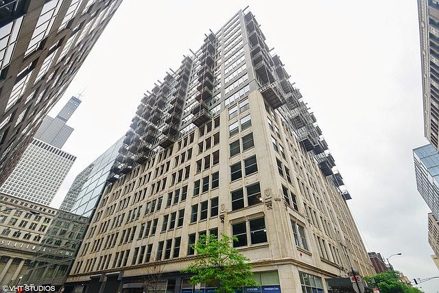 1st image of 565 W Quincy St Unit 905