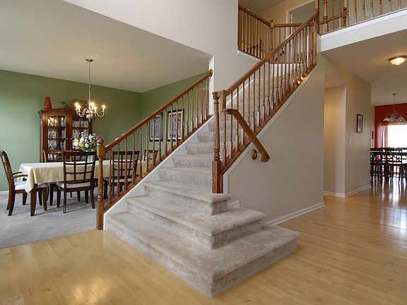 2nd image of 804 Mystic Ct