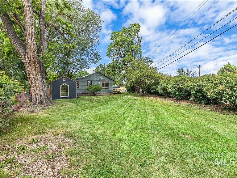 Listing photo 5