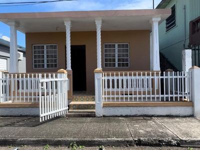 46 Calle Matienzo Ctr, Juana Diaz, PR, 00795