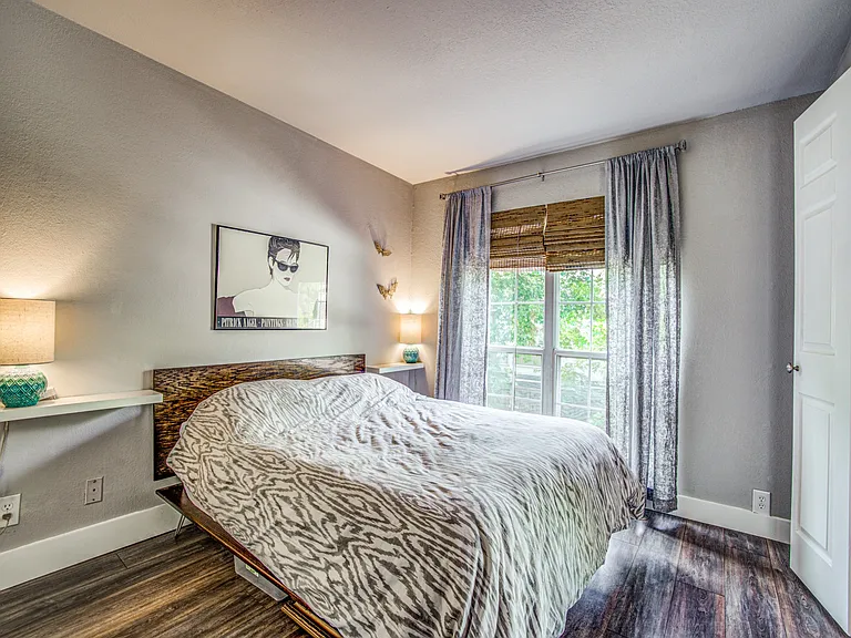 4303 Buena Vista St #203 — Photo 7