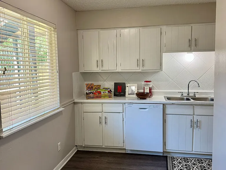 Parker Heights — Photo 15