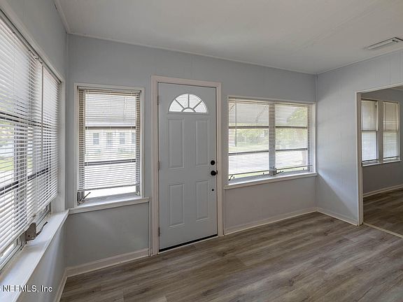 4th image of 2687 GREEN Street
