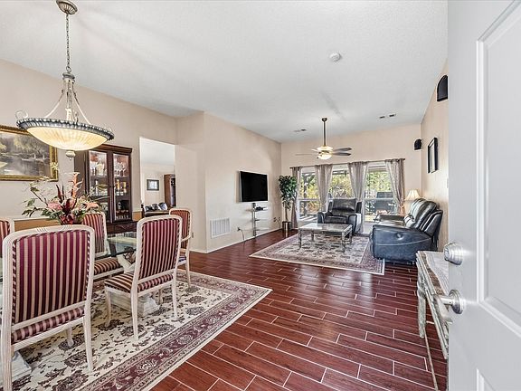 3rd image of 6412 Bluebonnet Dr