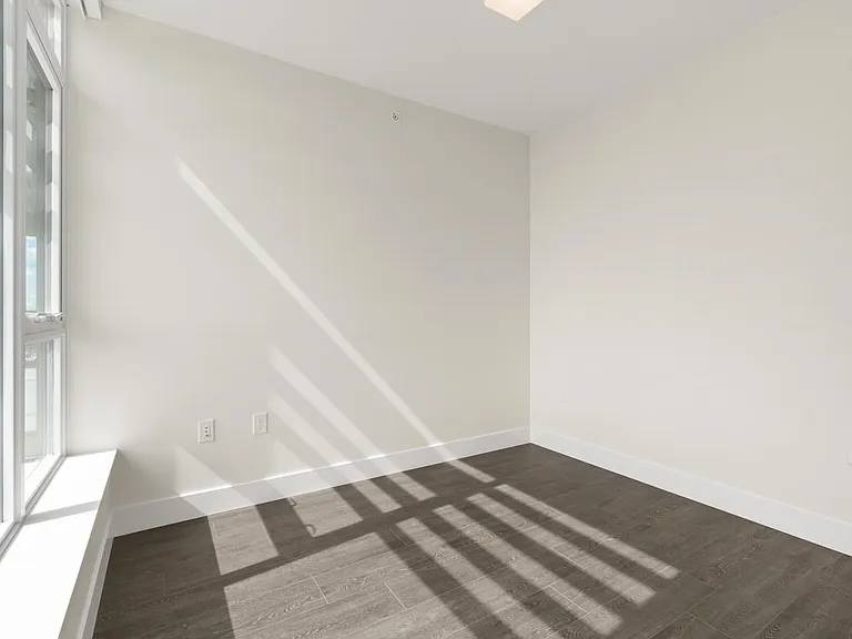 3438 Sawmill Cres #1302 — Photo 14