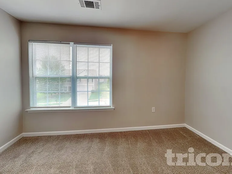 6931 Savannah Springs Dr — Photo 12