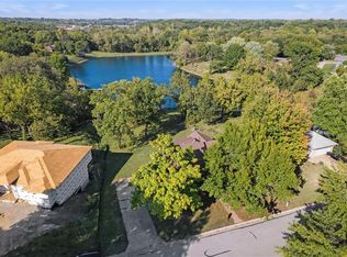 10930 N Miller Ln, Kansas City, KS 66109