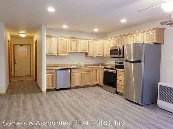 5th image of 701 Arkansas Dr