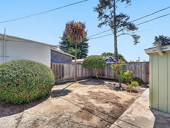 3rd image of 2732 Freedom Blvd