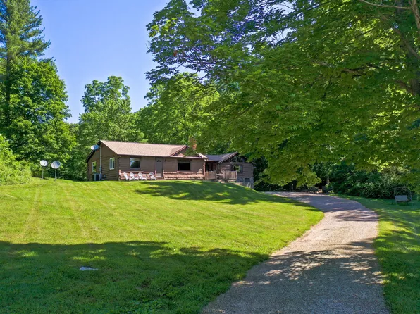 23350 State Highway 180, Rockbridge, OH 43149