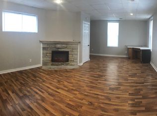 202 N Garnavillo St, Anamosa, IA 52205