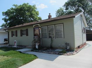 4968 S 16th St, Milwaukee, WI 53221