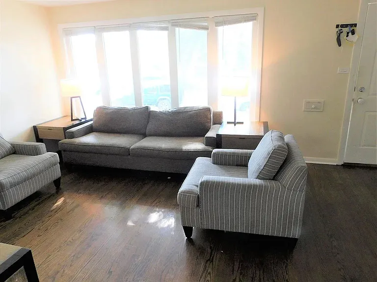 11233 S Whipple St — Photo 20