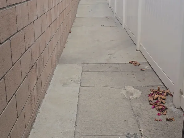 9664 Rincon Ave, Pacoima, CA 91331