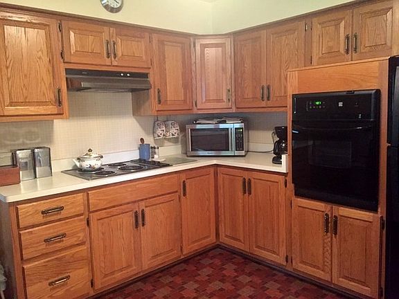 2nd image of 1103 Oak Ct