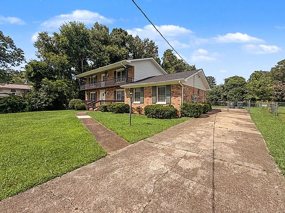 2nd image of 813 Kay Cir