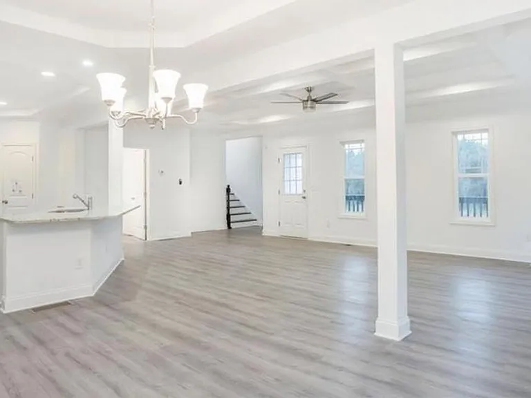722 Rose Palm Ln — Photo 15
