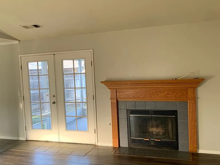 3208 Holly Ct — Photo 6