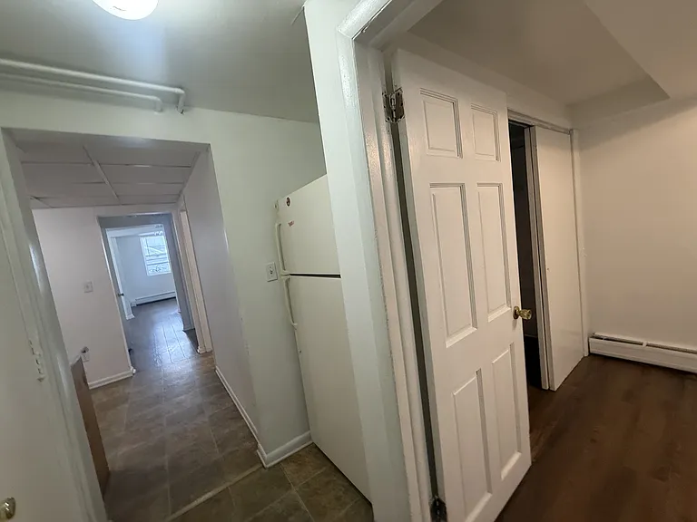 292 Catherine St #1 — Photo 7