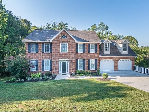 1st image of 2725 Berkshire Ln