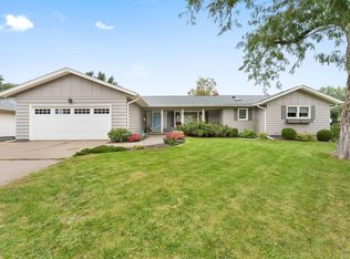 2708 E Hayes St, Davenport, IA 52803