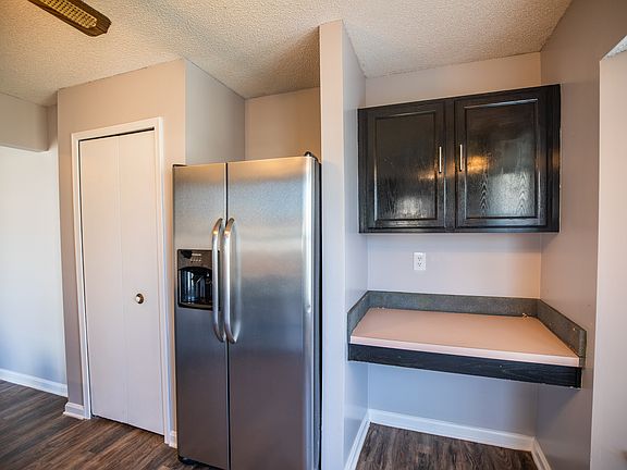 3rd image of 6927 Huntington Woods Cir E #3