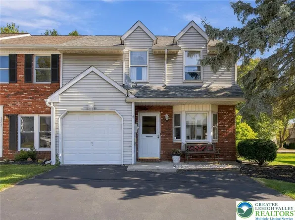 119 Brookfield Dr, Macungie, PA 18062