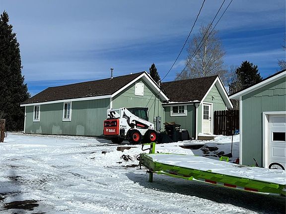 4th image of 450 New Church Avenue