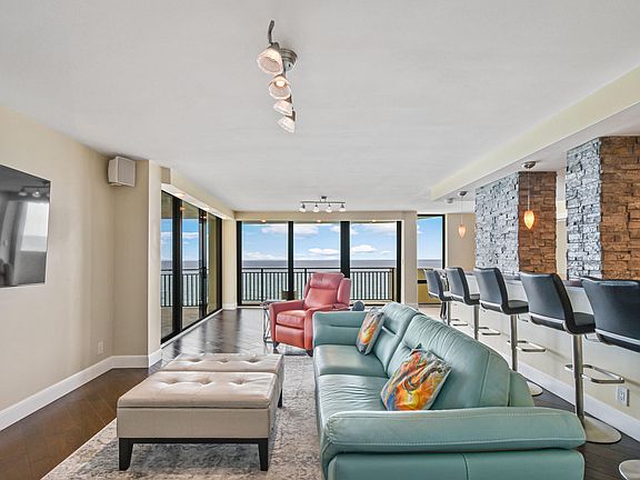 5th image of 5460 N Ocean Dr Penthouse A