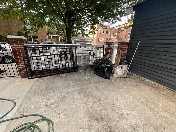 4th image of 25-01 23rd Ave #1
