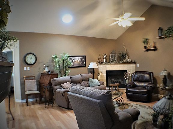 3rd image of 7250 Allison Way