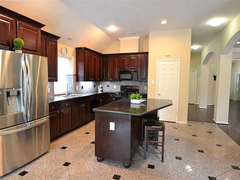 1514 Coyote Hills Ln — Photo 4