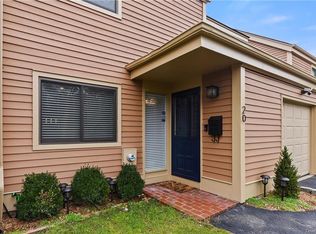 20 Bayberry Ln, Rye Brook, NY 10573