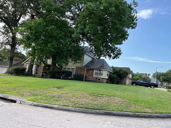 2nd image of 8514 Rebawood Dr