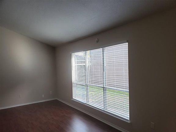 4th image of 16122 Barcelona Dr