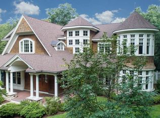 27 Ledgeways, Wellesley, MA 02481