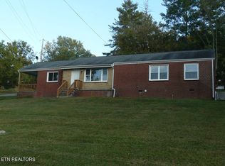 1020 James St, Tazewell, TN 37879