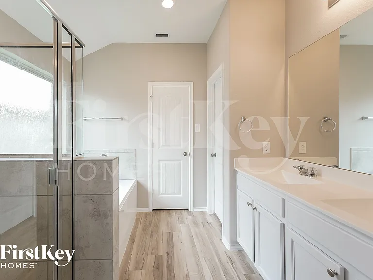 3211 Calla Lily Trl — Photo 11