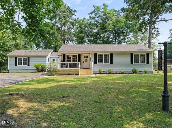2403 Langhorne Dr, Beaufort, SC 29902