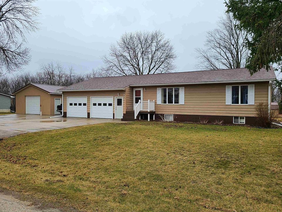 1st image of 408 Van Daele St