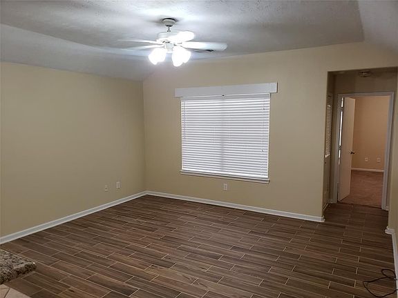5th image of 19747 Whispering Hollow Ln